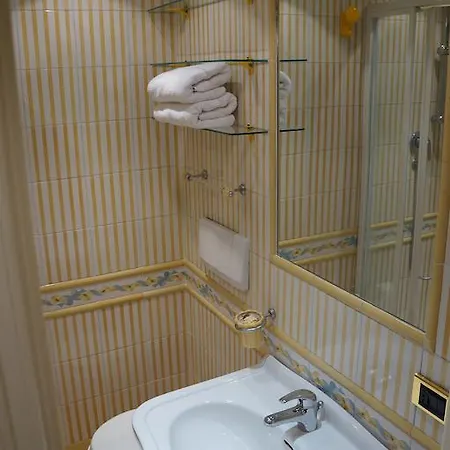 Global 247 Hostel Rome